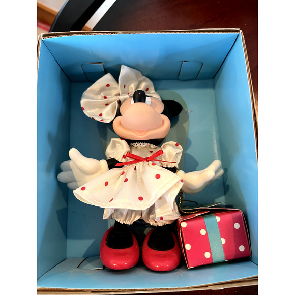 Vintage 1998 Dressing Pretty Minnie Mouse 6” Disney Doll by MATTEL Org Box - Picture 1 of 4